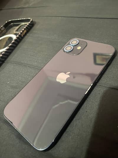Apple iPhone 12