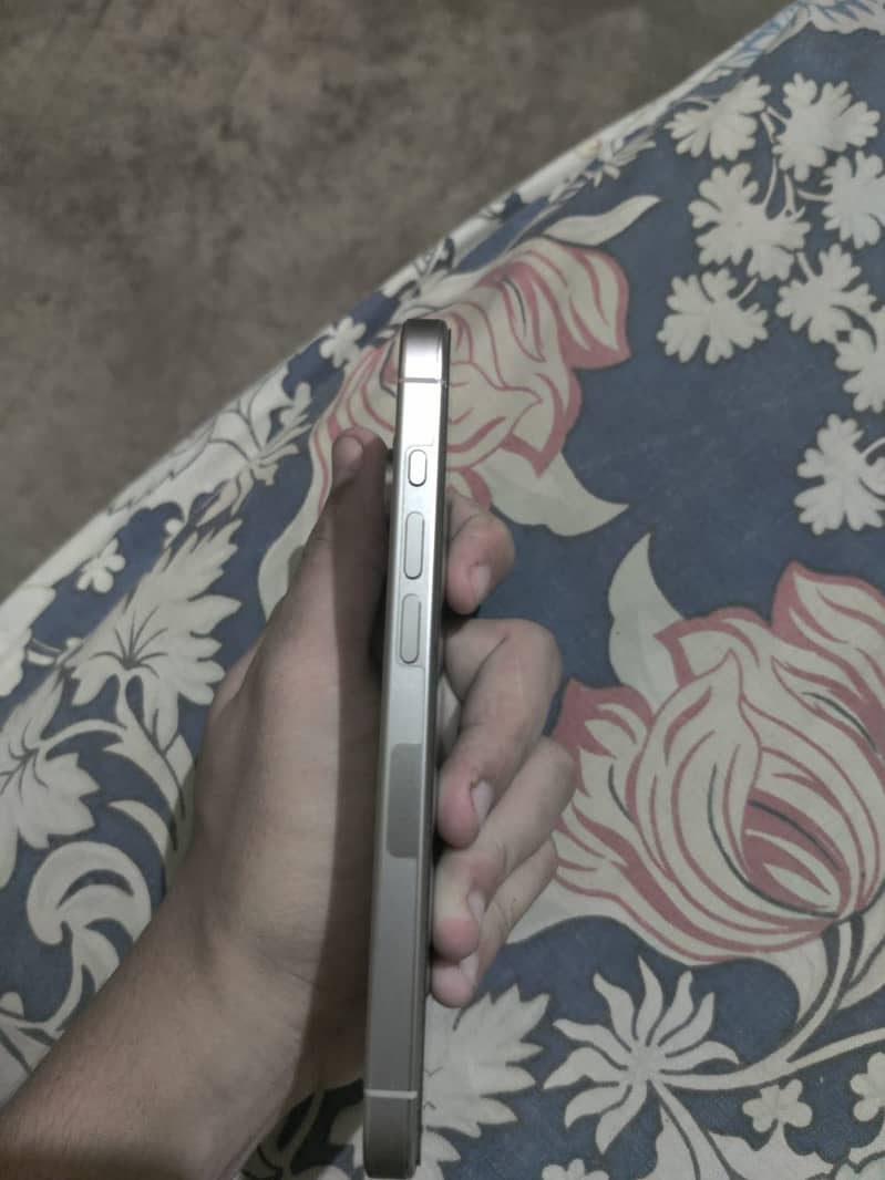 iPhone 15 Pro 1