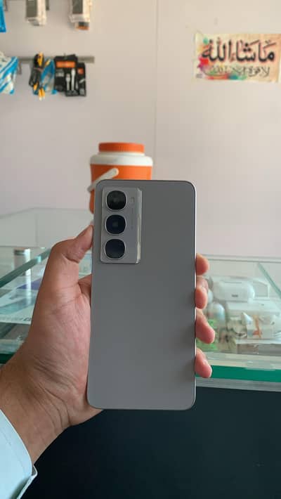 Itel City 100