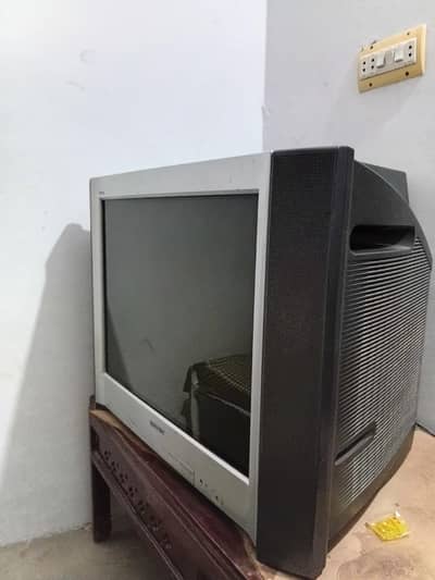 LG Tv Big size with woffer