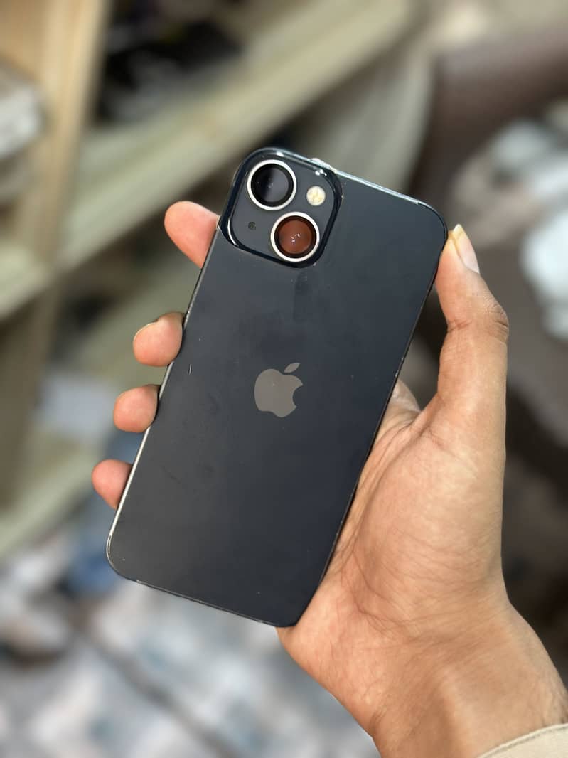 Apple iPhone 13 3