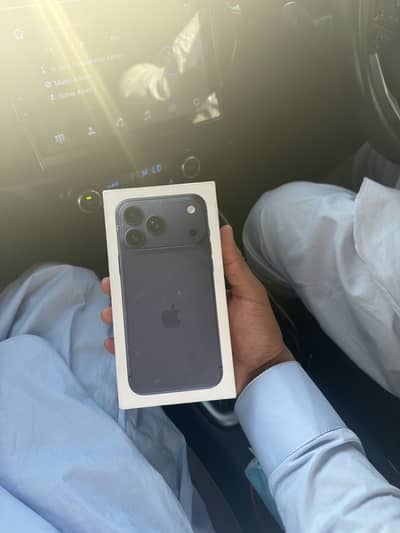 Apple iPhone 17 Pro Max LLA 256 Non Active  Blue