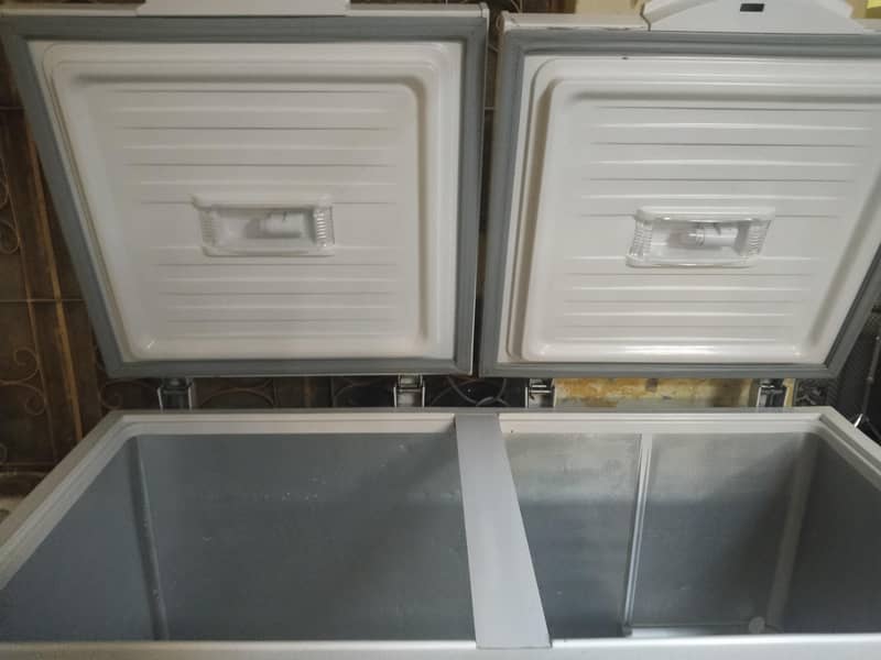 Refrigerator 1