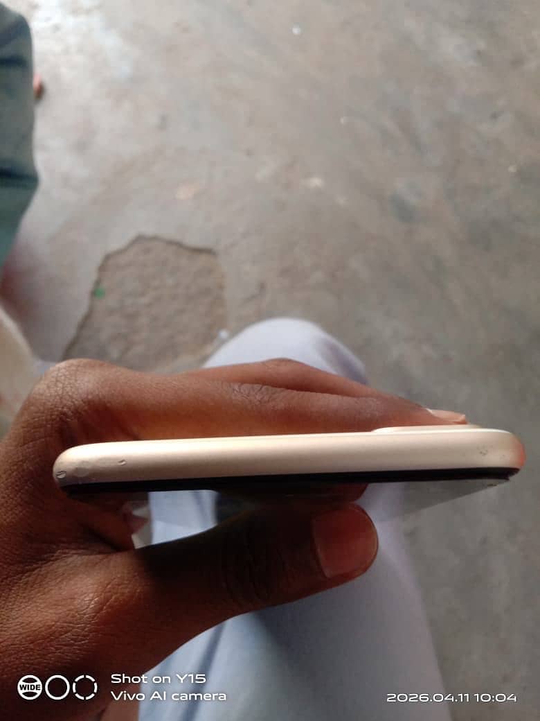 Apple iPhone 7 Plus 5