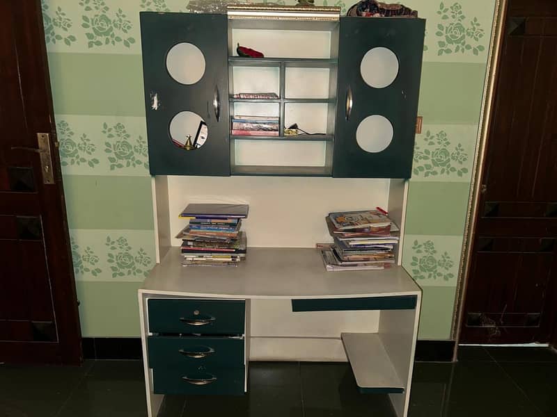 Kids study table 1