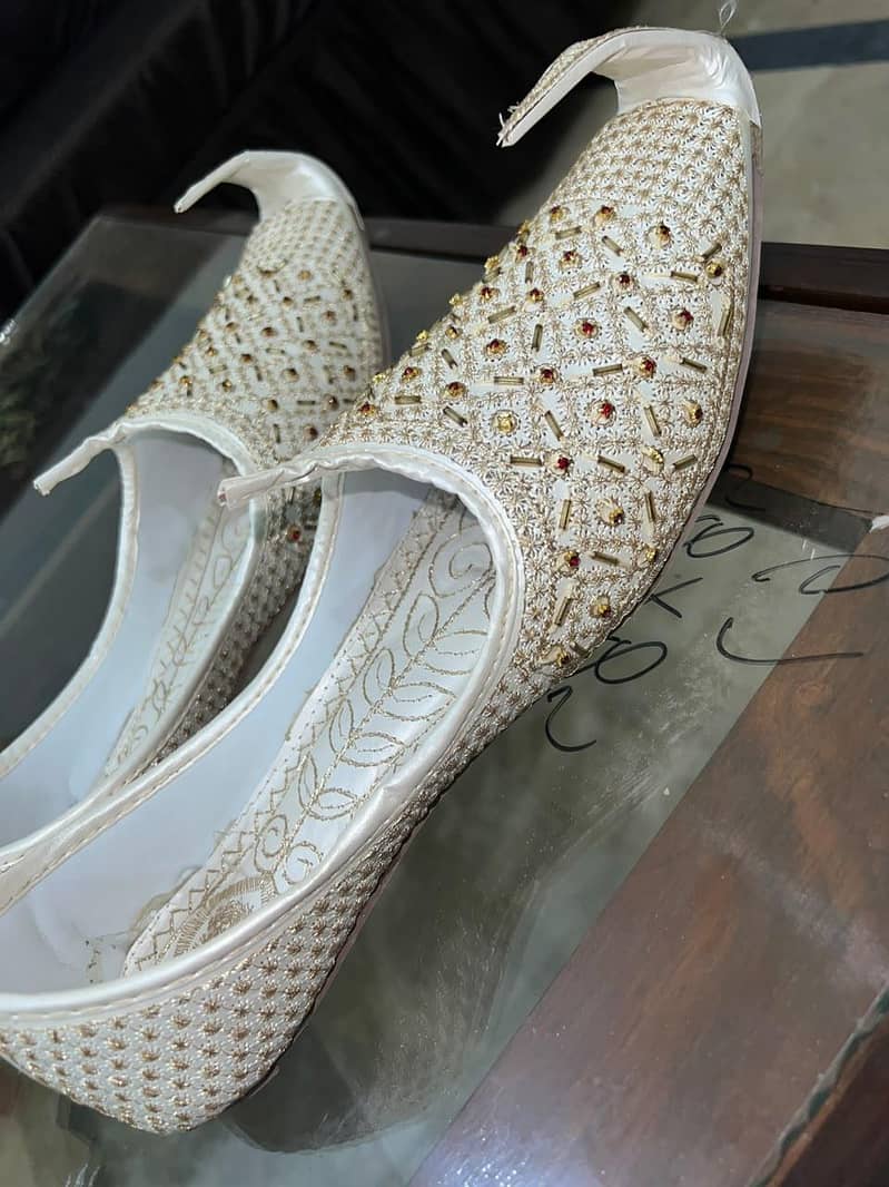 shoes / خھوسہہ 1