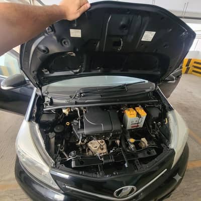 Toyota Vitz 2012