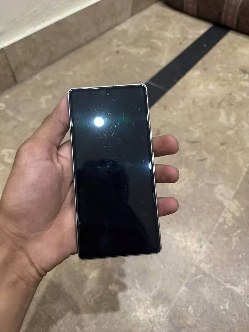 Google Pixel 7a 2