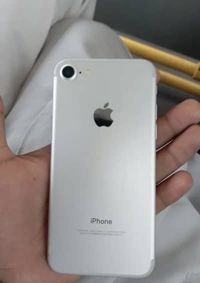 Apple iPhone 7