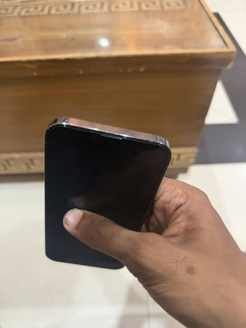 iPhone 13pro 6