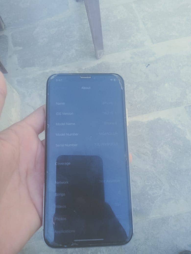 Apple iPhone X 3