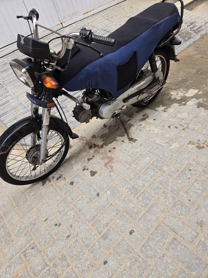 UNIQUE 70 1