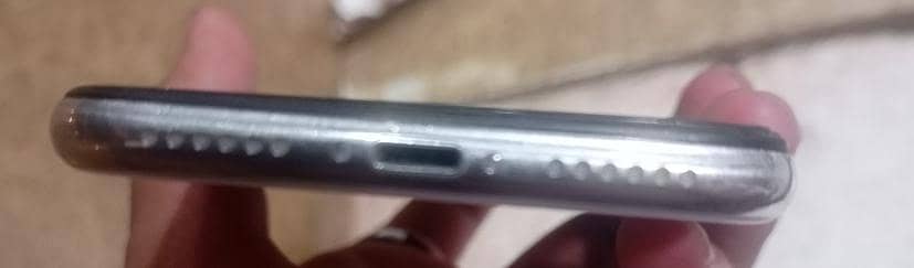 Apple iPhone X 3