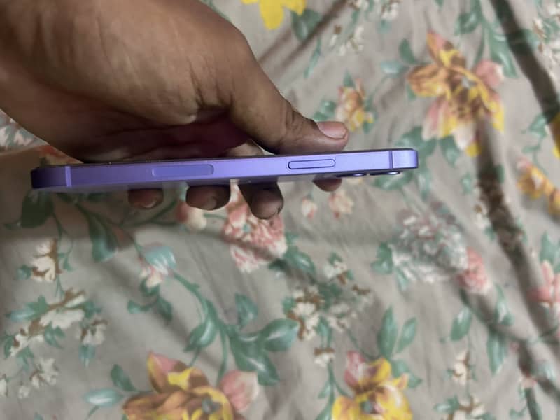 iPhone 12 Jv 1