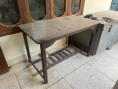 Big Sheesham Wooden Table