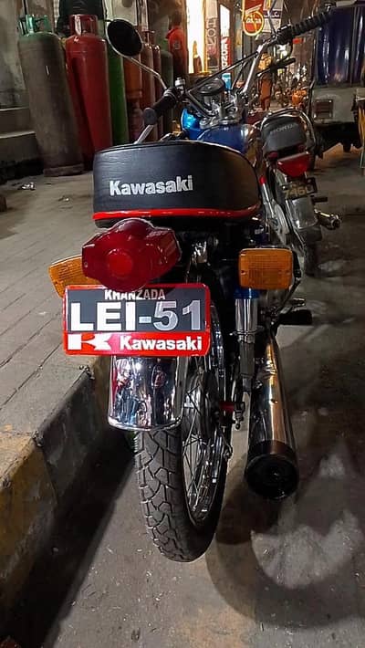 kawasaki sports  for sale Lahore num whataap number 03345074501
