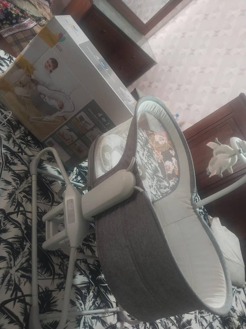 multifunctional bassinet 6