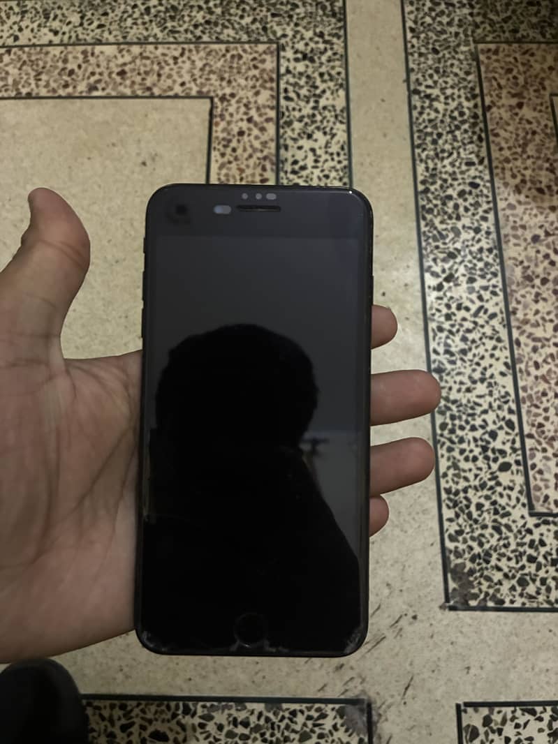 Apple iPhone 7 Plus 0