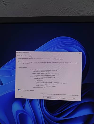 gamming and video editor like new