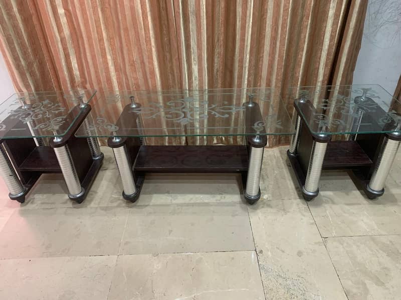 3tables 1