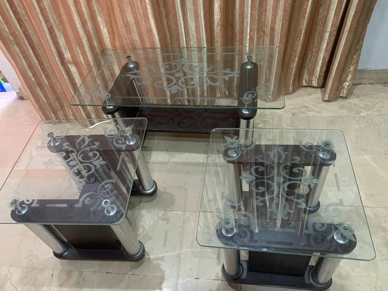3tables 7