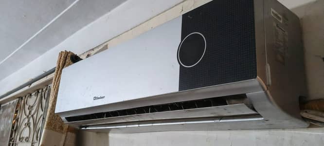 Dawlance Split AC for Sale – Good Working Condition