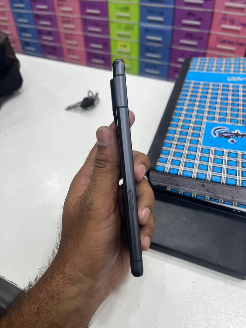 Google Pixel 7 3