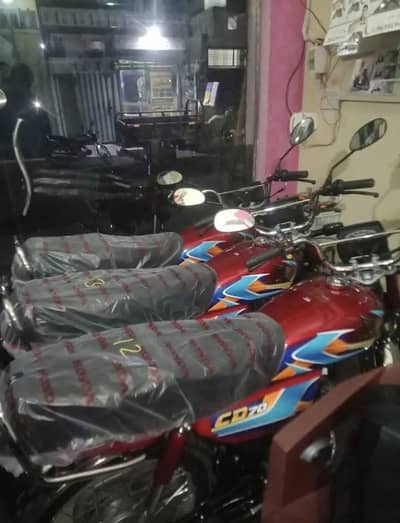 HONDA CD70 (2026) model black/red  unrigistered
