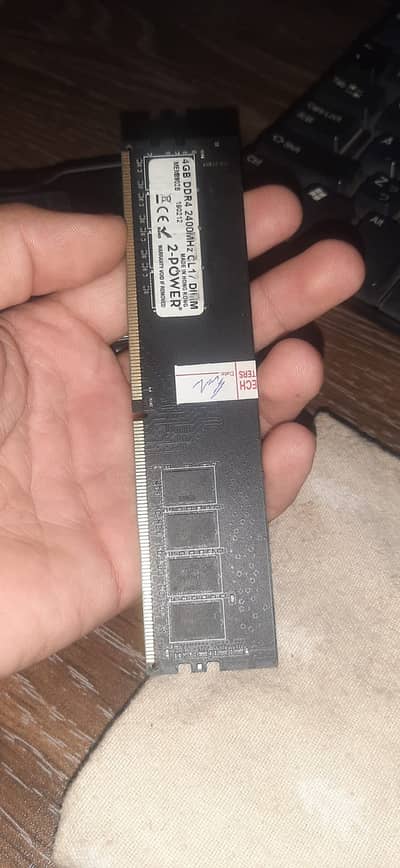 4gb ddr4 ram black