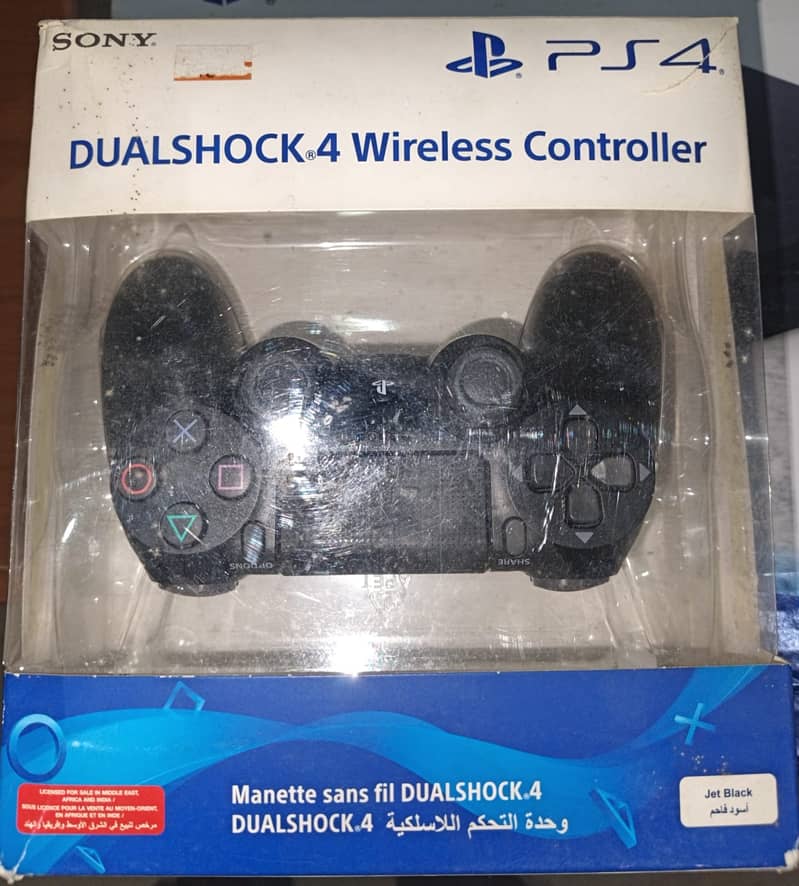 Sonny PS4 with controller 2