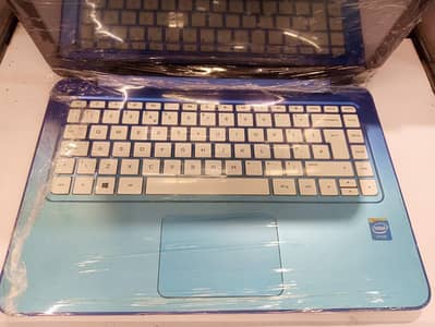 HP STRAM 13 TOUCH laptop