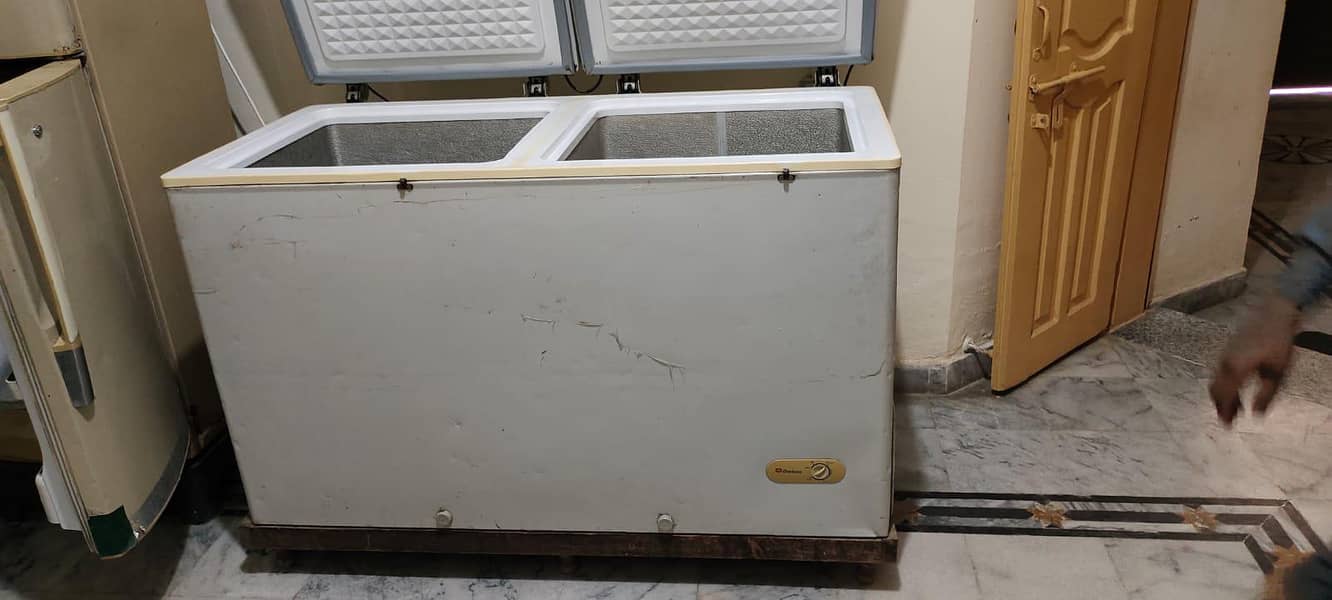 full size twin door deep freezer 0