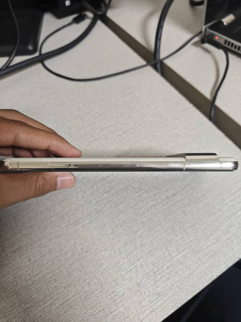 Google Pixel 8 Pro 4