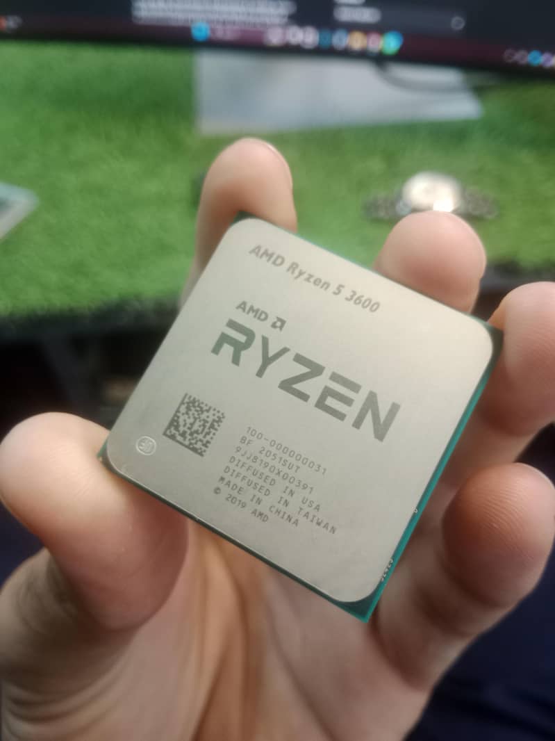AMD Ryzen 5 3600 Processor Chip Tray 0