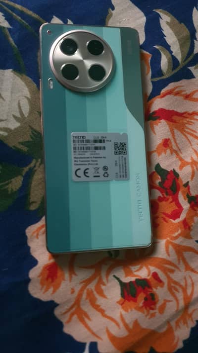 Tecno CAMON 30