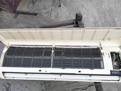 LG 1.5 ton non inverter is for sell