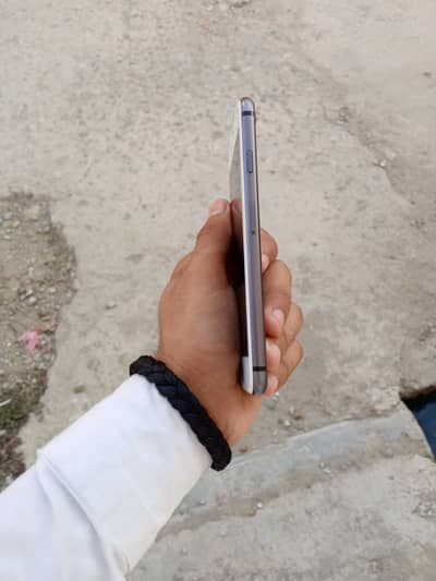 Apple iPhone 8