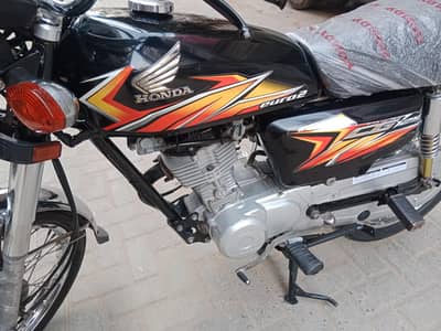 Honda 125 Hyderabad number 21 model