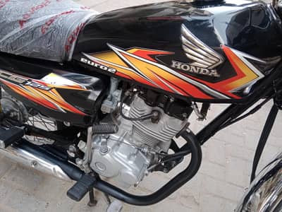 Honda 125 Hyderabad number 21 model