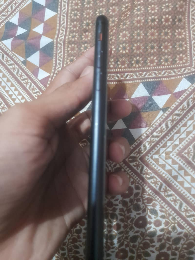 Apple iPhone 7 2