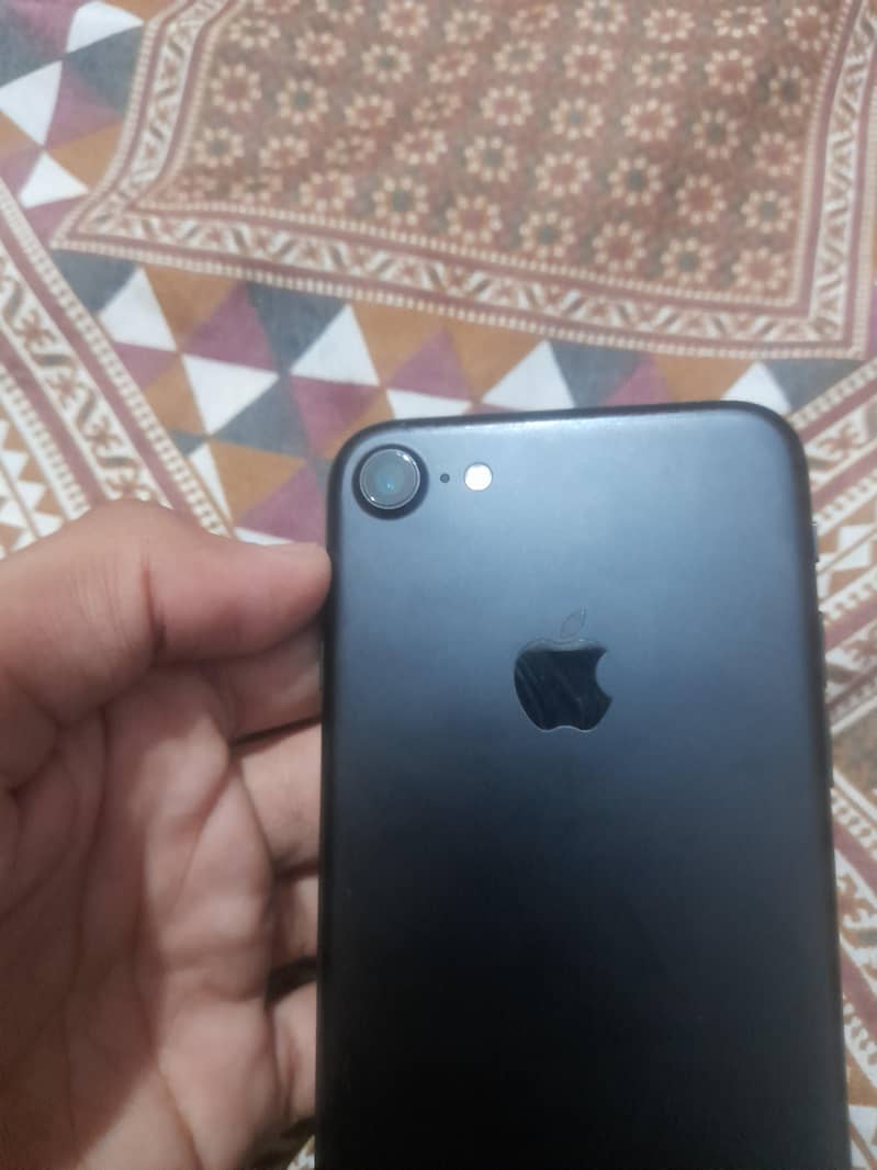 Apple iPhone 7 5