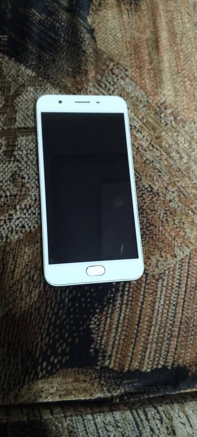 OPPO F1s