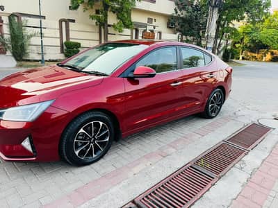 Hyundai Elantra 2022