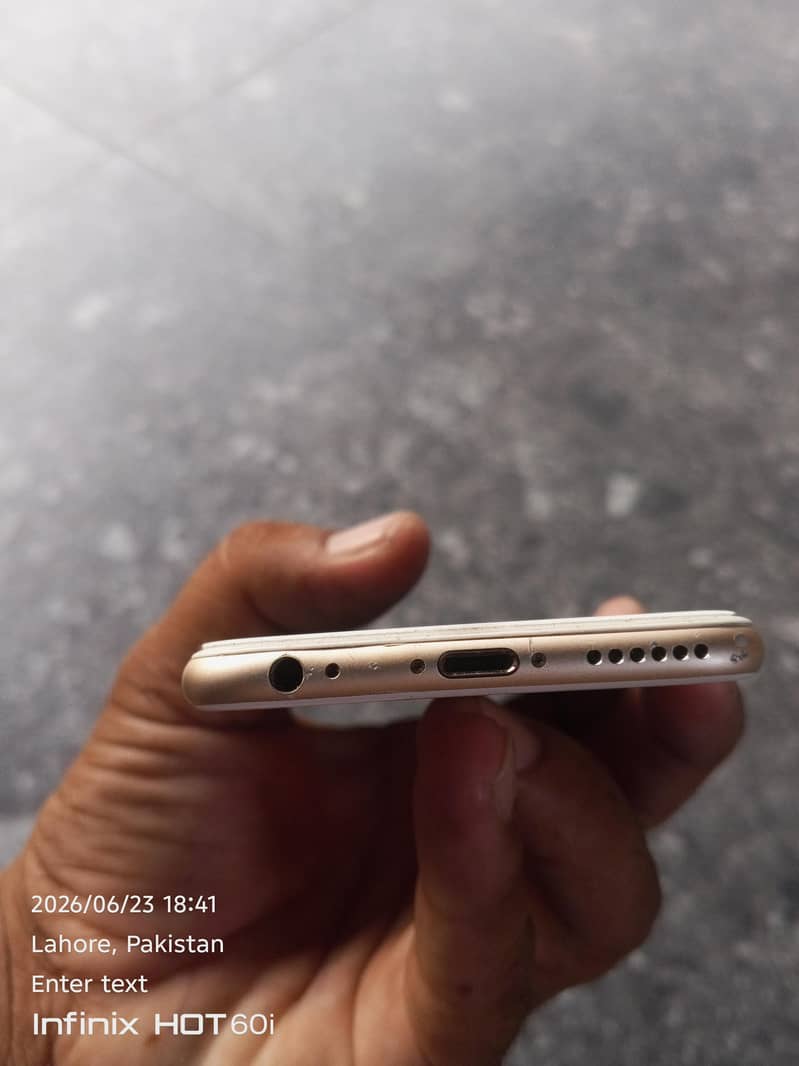 Apple iPhone 6 4