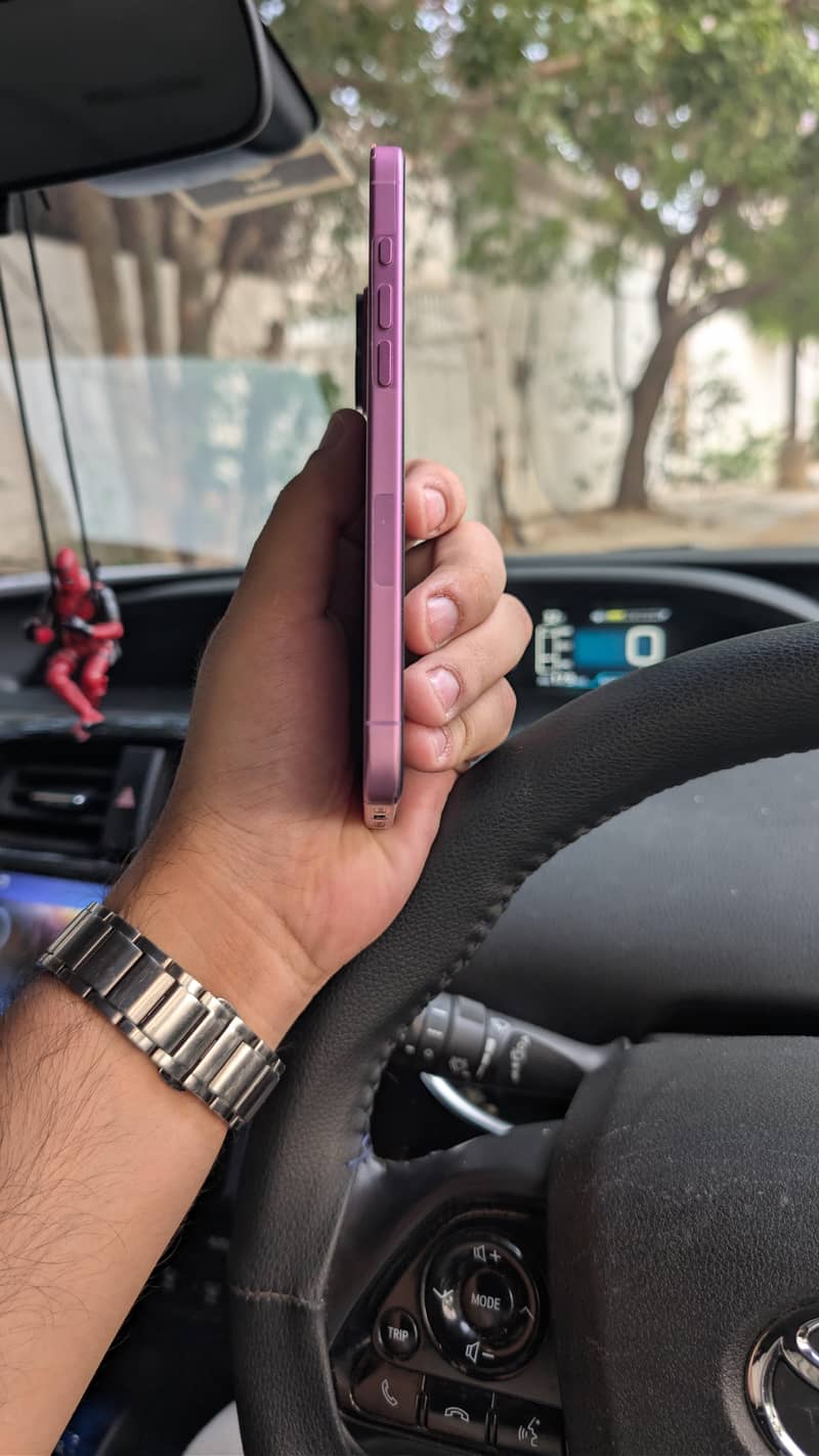 Apple iPhone 16 Plus 4
