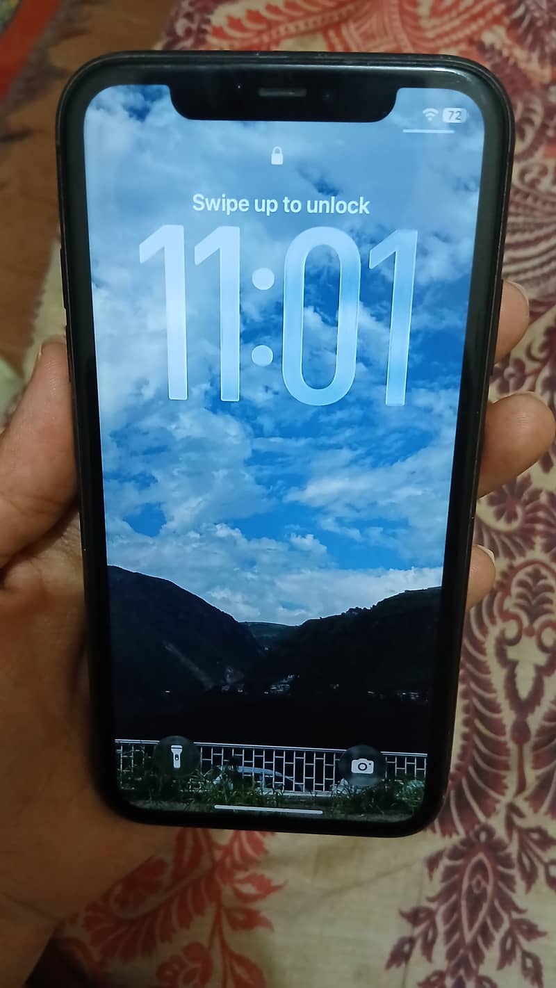 Apple iPhone 11 0