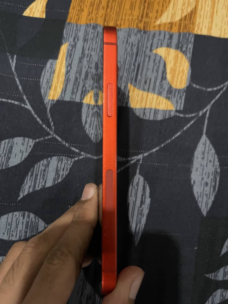 Apple iPhone 12 6