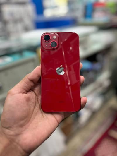Apple iPhone 13