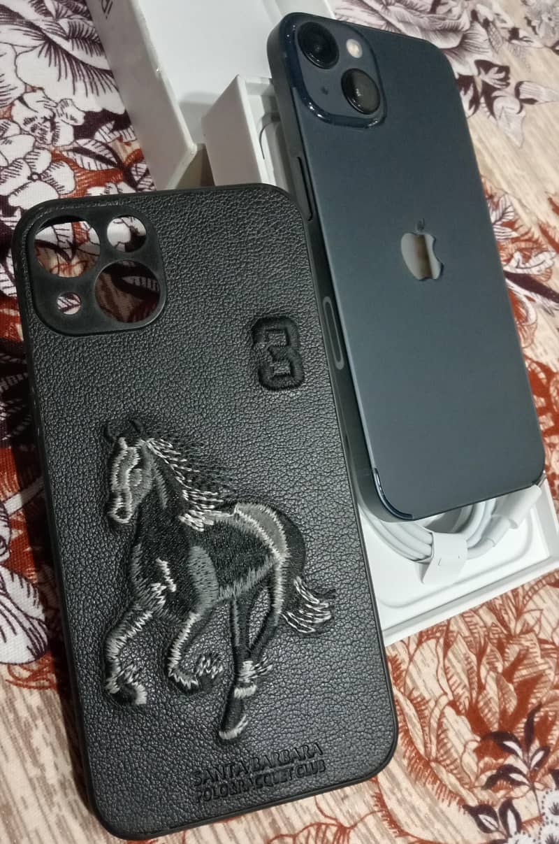 Apple iPhone 13 2