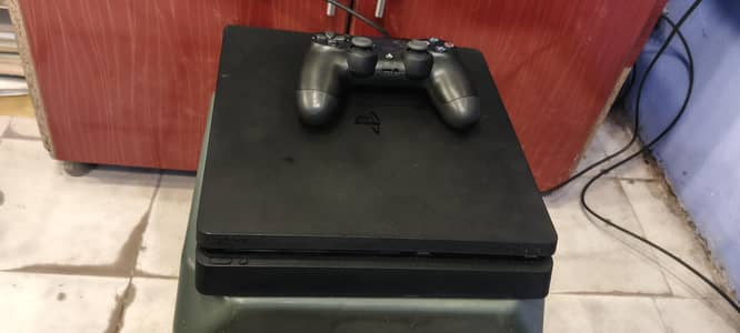 Ps4 slim 13.02 Official 500gb with gta trilogy disc